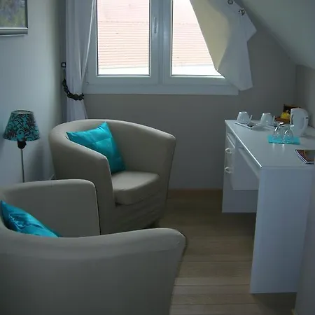 Alojamento de Acomodação e Pequeno-almoço Chambres d'Hôtes La Villa des Hortensias Paris