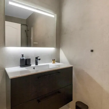 Rivoli 3*